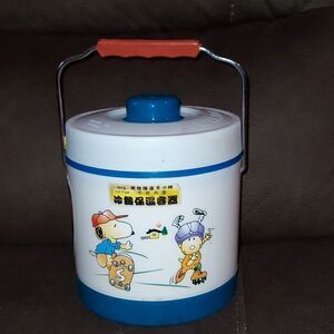 Vintage Snoopy Peanuts Asian Ice Bucket